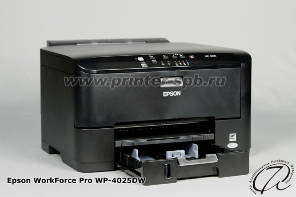 принтер Epson WP-4025DW: Принтер с выдвинутым нижним лотком загрузки