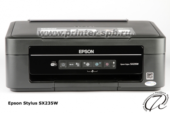 Epson Stylus SX235W со сложенными лотками