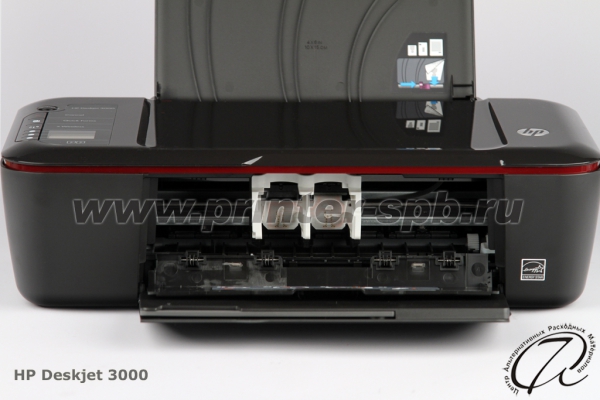 Принтер HP Deskjet 3000 с открытой внутренней крышкой